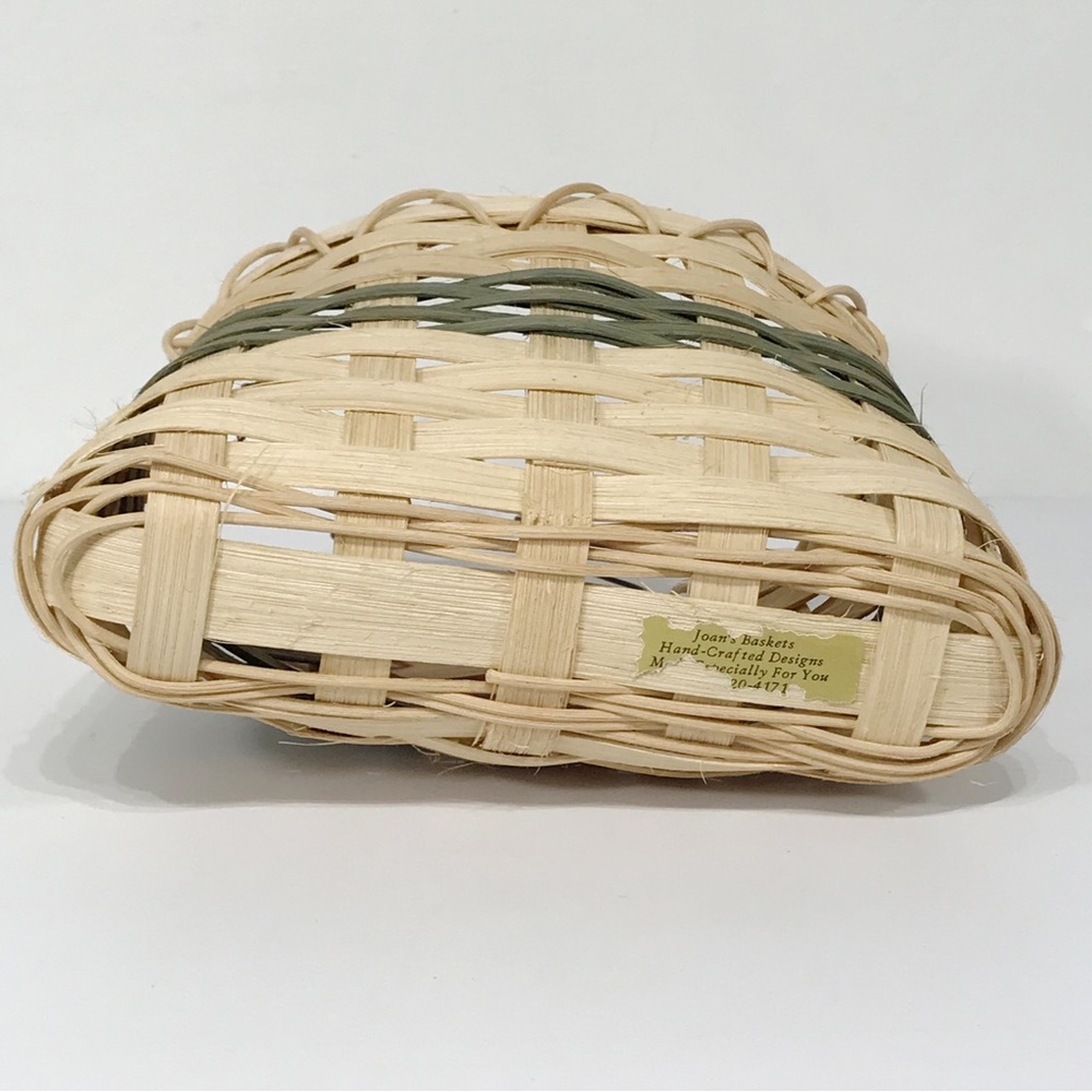 Vintage Signed Folk Art Wall Hanging Pocket Woven Wicker Basket Christmas Tree - Picture 13 of 15